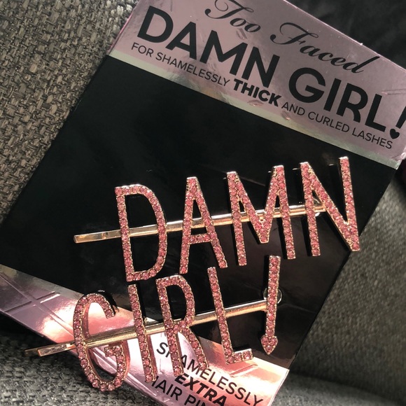 Too Faced Damn Girl! Rhinestone Hair Pins - Picture 15 of 15
